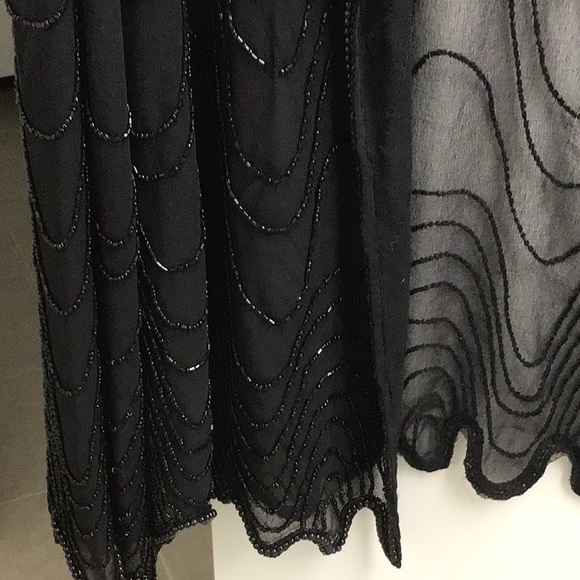 JMD BLACK SEQUINED TOP OPEN WITH ONE HOOK ON TOP. - Picture 7 of 14